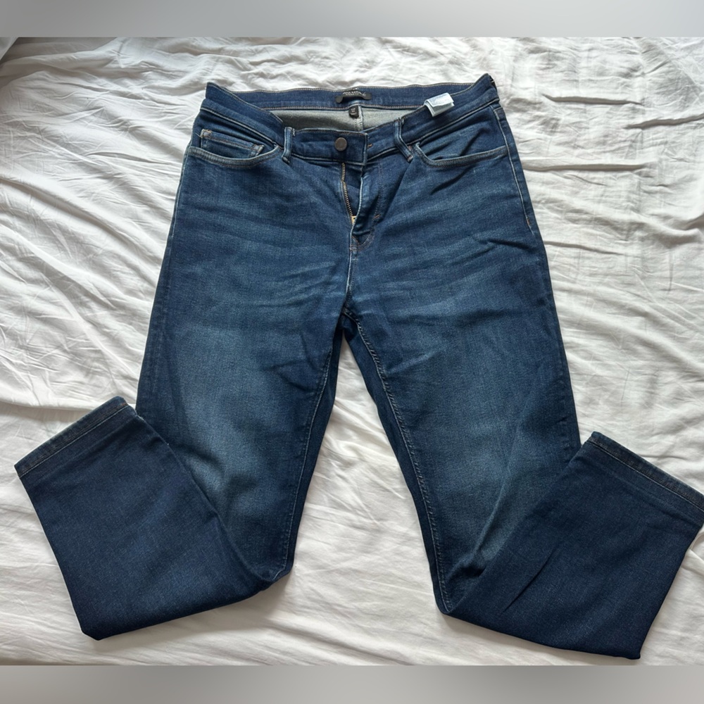 Banana Republic Athletic Tapered Jeans 32x28